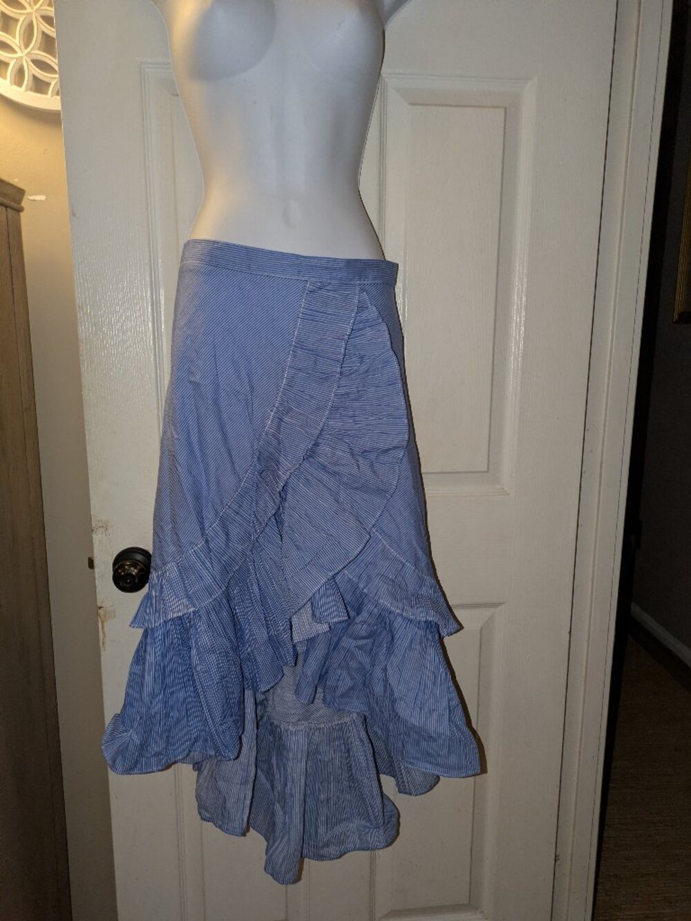 Very nice skirt size Lodge